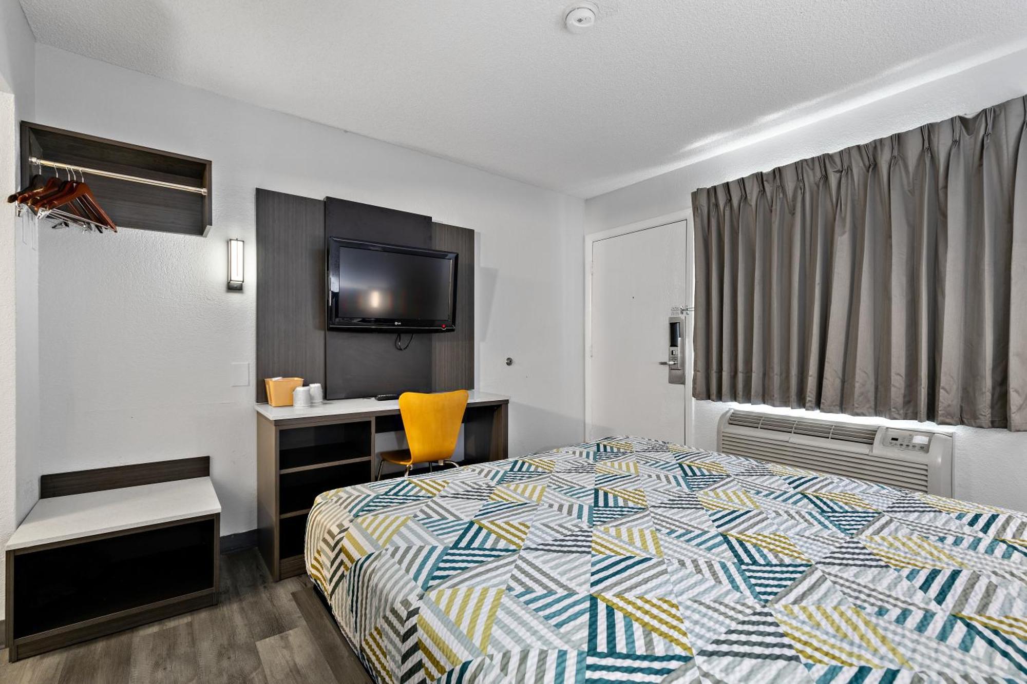 Hotel 6-san Diego, Ca - North 2*