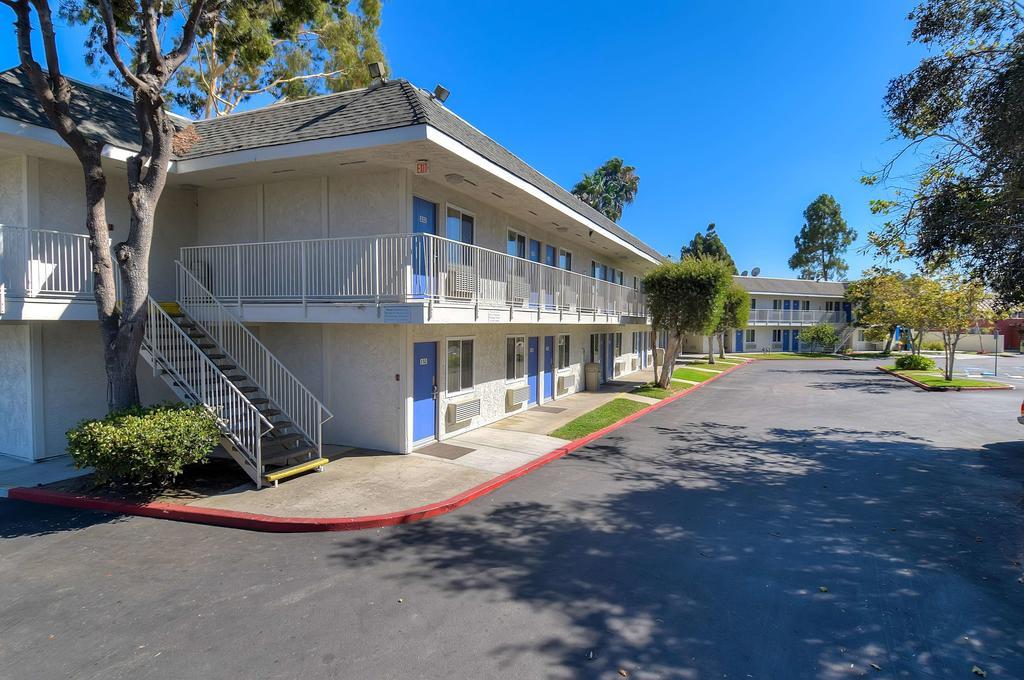 Hotel 6-san Diego, Ca - North San Diego